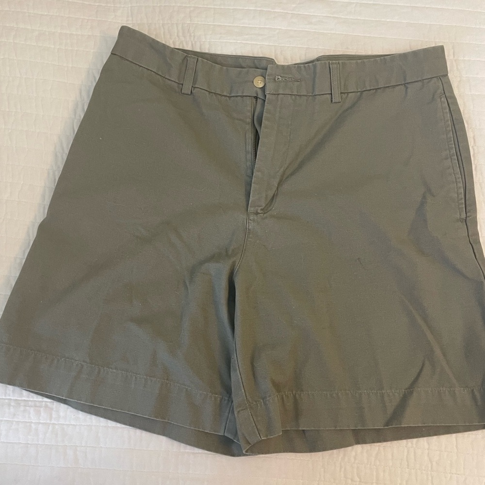 Vineyard Vines Men's Khaki Shorts
